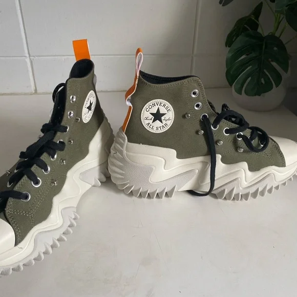 Nice shoes!! - Picture 2 of 10